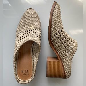 Time and Tru Ivory Cream Woven Faux Leather Mules